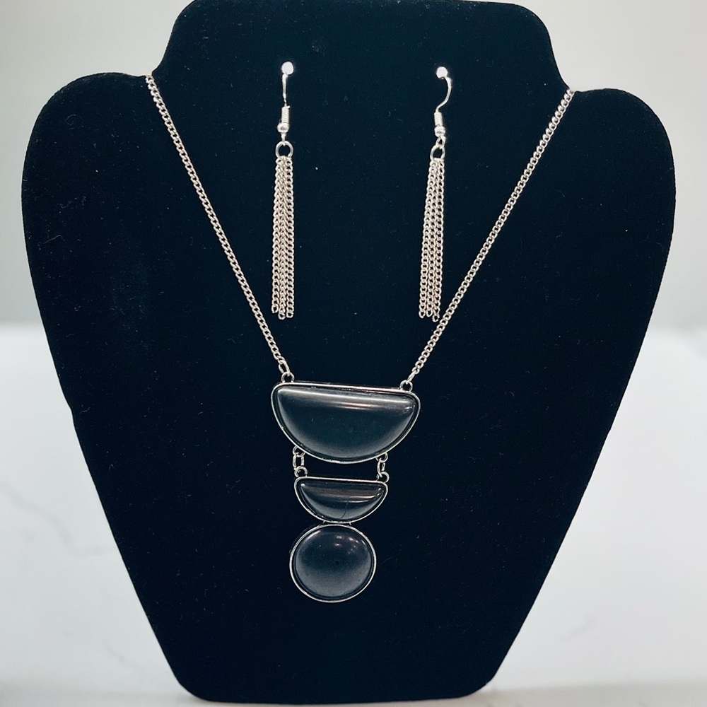 Fashion long necklace and earrings matching set, black stone and silver, NEW